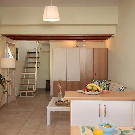 Green Loft In Naxos Chora Apartment